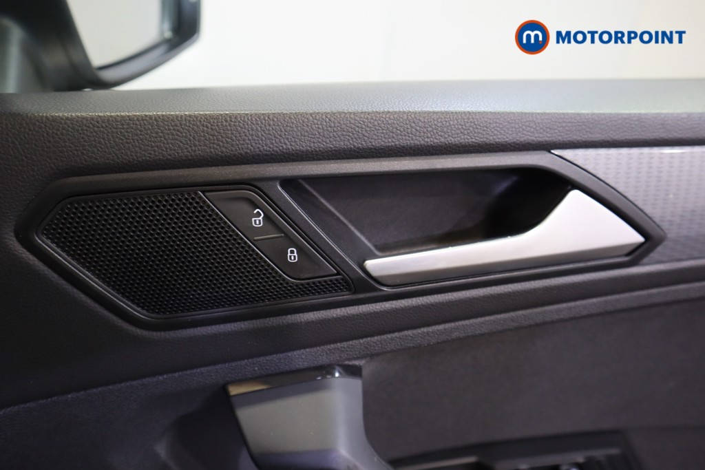 Volkswagen Tiguan Life Automatic Diesel SUV - Stock Number (1605063) - 14th supplementary image