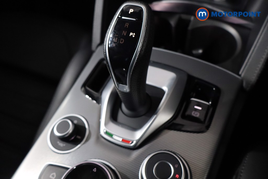 Alfa Romeo Stelvio Veloce Automatic Diesel SUV - Stock Number (1605077) - 20th supplementary image