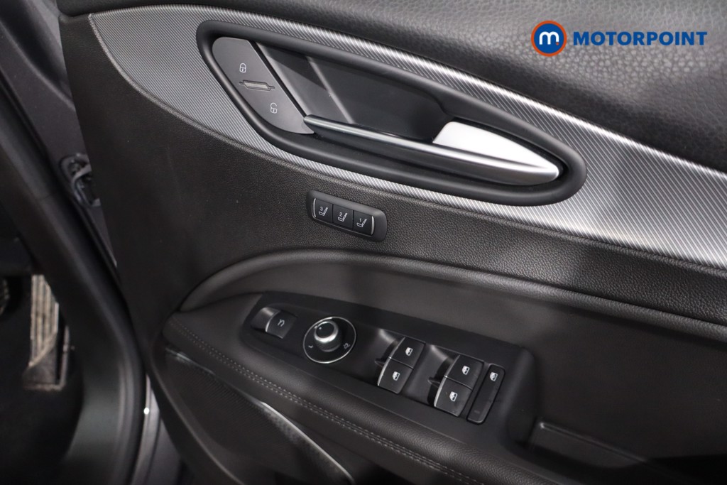 Alfa Romeo Stelvio Veloce Automatic Diesel SUV - Stock Number (1605077) - 25th supplementary image