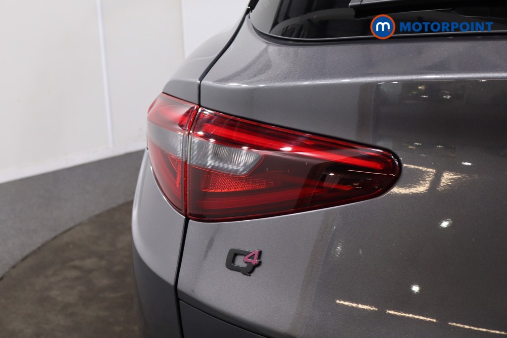 Alfa Romeo Stelvio Veloce Automatic Diesel SUV - Stock Number (1605077) - 39th supplementary image