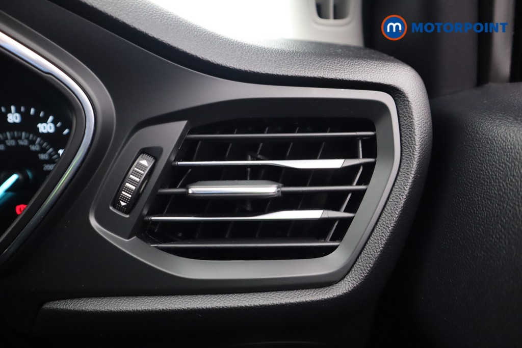 Ford Focus Active Manual Petrol Hatchback - Stock Number (1605297) - 10th supplementary image