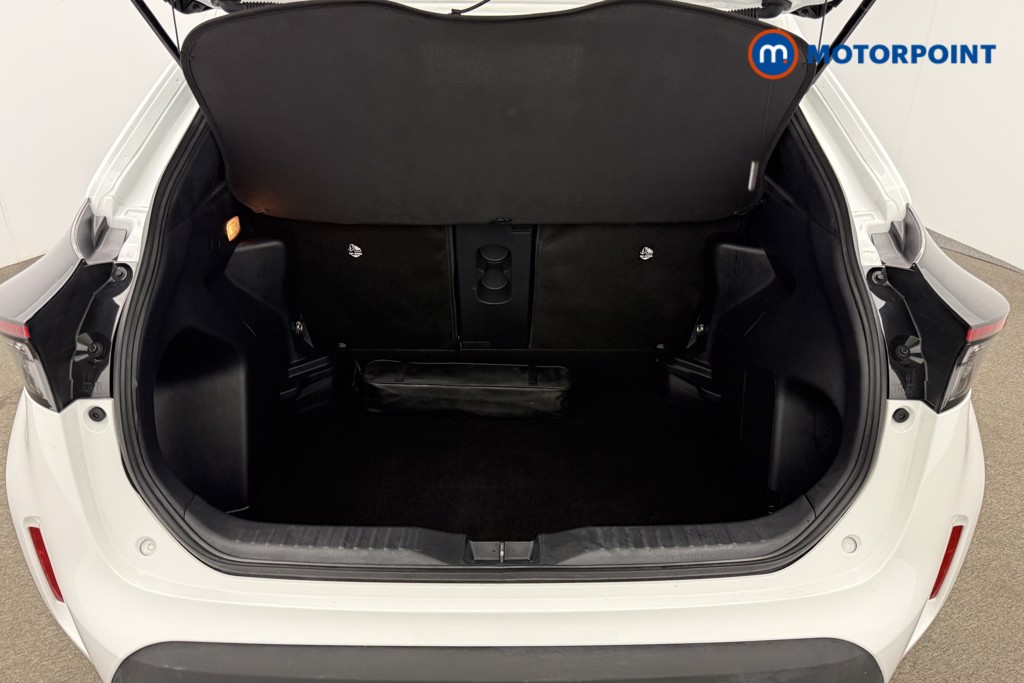 Toyota Yaris Cross Design Automatic Petrol-Electric Hybrid Estate - Stock Number (1605340) - 5th supplementary image