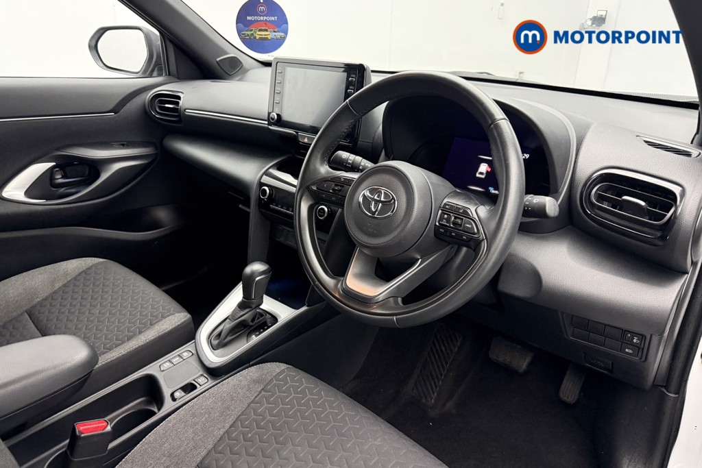 Toyota Yaris Cross Design Automatic Petrol-Electric Hybrid Estate - Stock Number (1605340) - 6th supplementary image