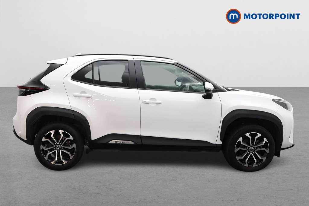 Toyota Yaris Cross Design Automatic Petrol-Electric Hybrid Estate - Stock Number (1605340) - Drivers side