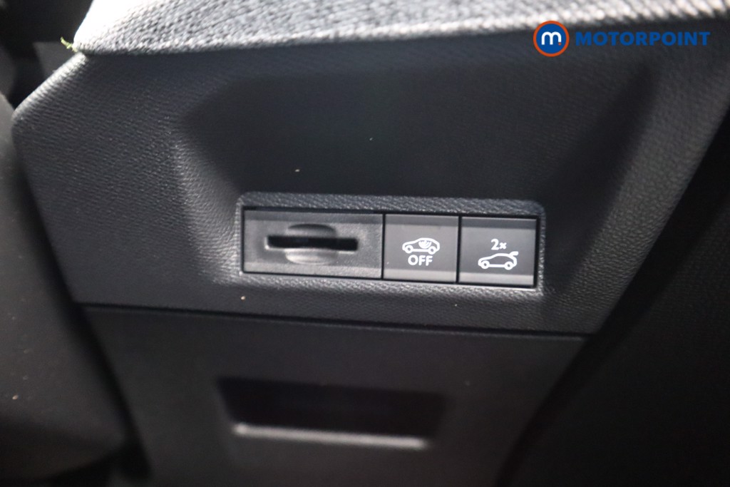 Peugeot 5008 GT Automatic Petrol SUV - Stock Number (1605625) - 9th supplementary image