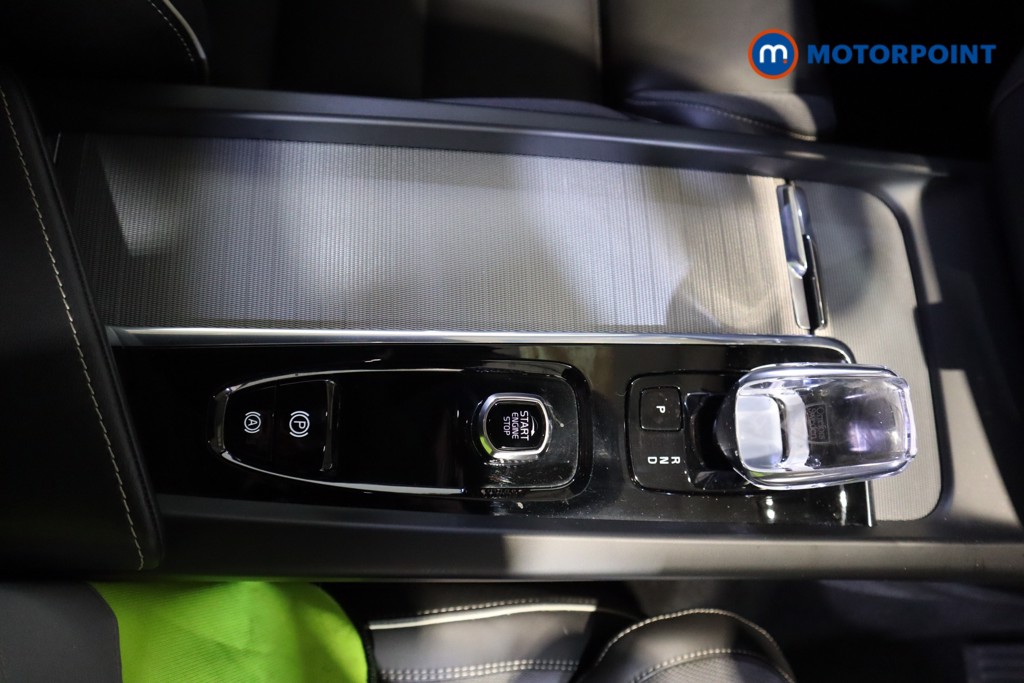 Volvo Xc60 Plus Black Edition Automatic Petrol SUV - Stock Number (1605760) - 6th supplementary image