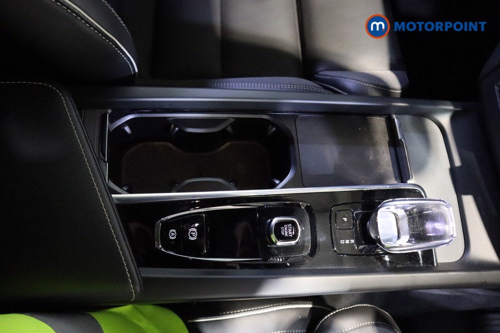 Volvo Xc60 Plus Black Edition Automatic Petrol SUV - Stock Number (1605760) - 7th supplementary image