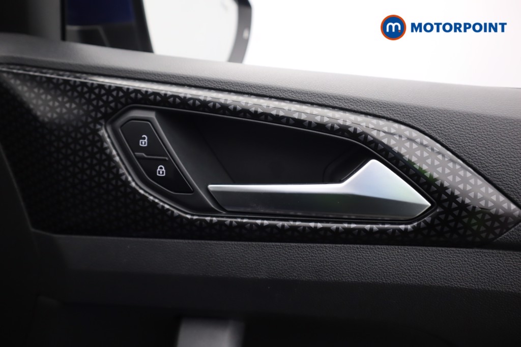 Volkswagen T-Cross SEL Manual Petrol SUV - Stock Number (1605884) - 21st supplementary image