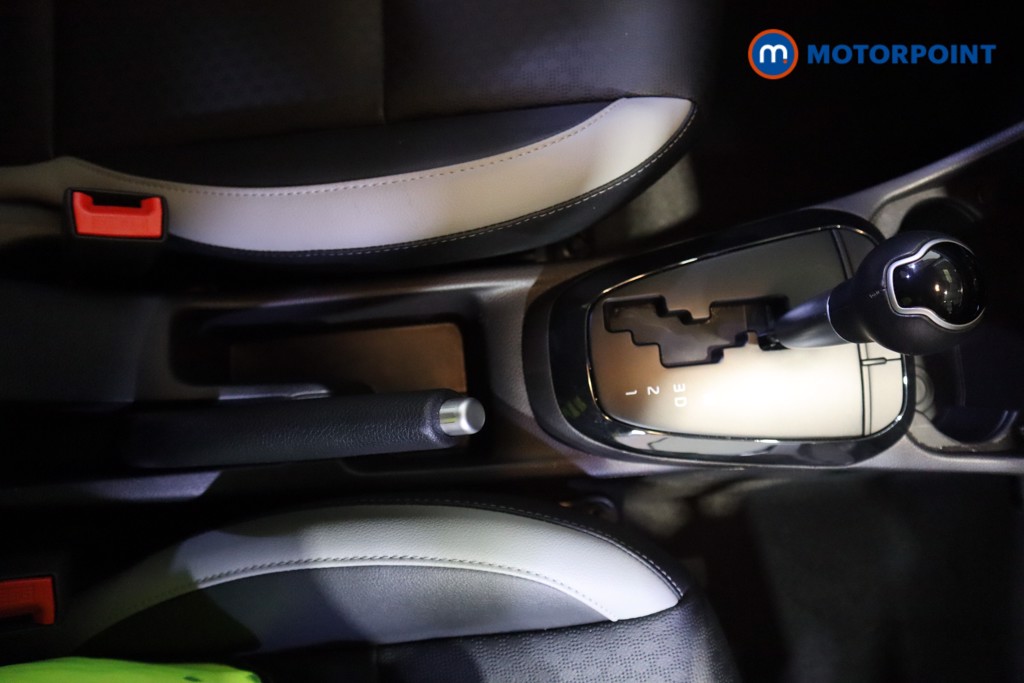 KIA Picanto Titanium Edition Automatic Petrol Hatchback - Stock Number (1605939) - 7th supplementary image