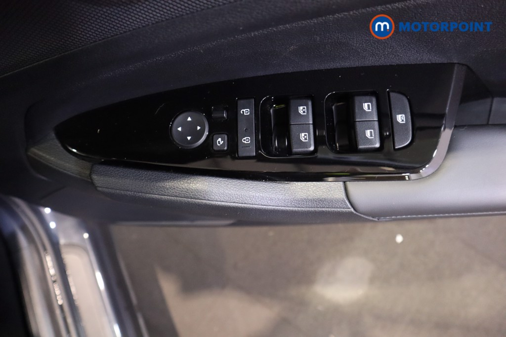 KIA Sportage Launch Edition Manual Petrol SUV - Stock Number (1605986) - 14th supplementary image