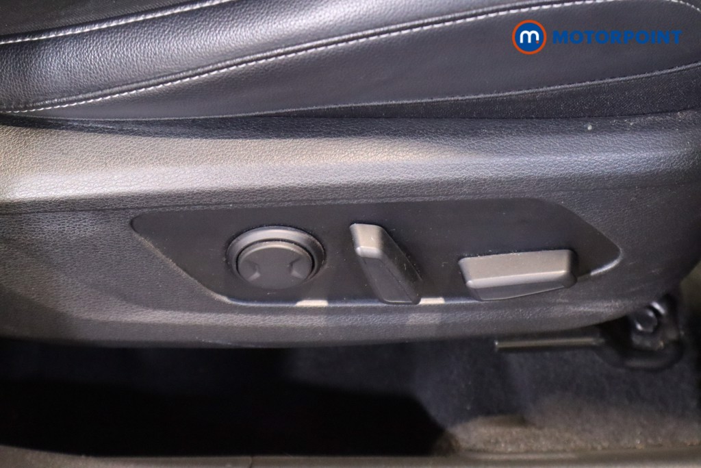 KIA Sportage Launch Edition Manual Petrol SUV - Stock Number (1605986) - 16th supplementary image