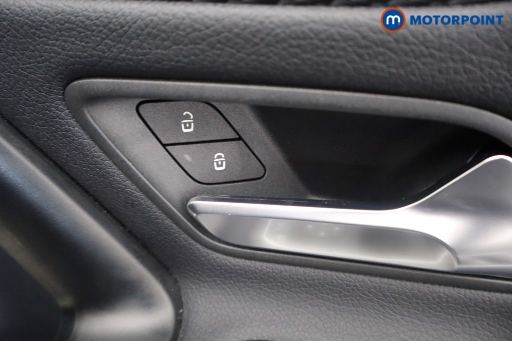 Mercedes-Benz A Class Sport Executive Edition Automatic Petrol Hatchback - Stock Number (1594375) - 13th supplementary image