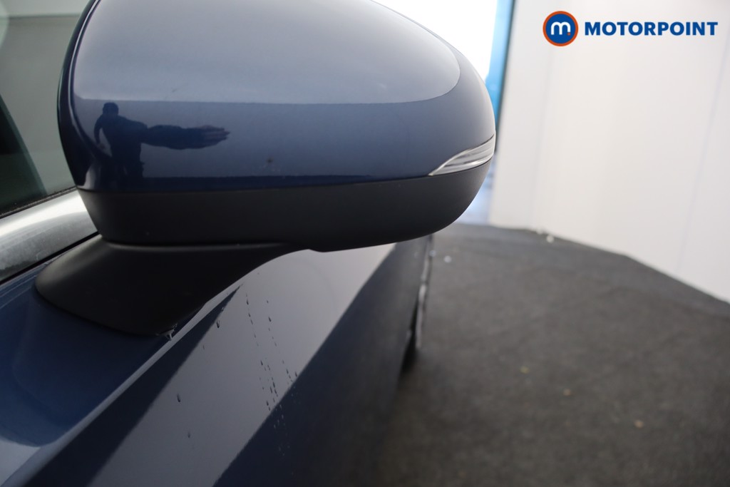 Mercedes-Benz A Class Sport Executive Edition Automatic Petrol Hatchback - Stock Number (1594375) - 23rd supplementary image