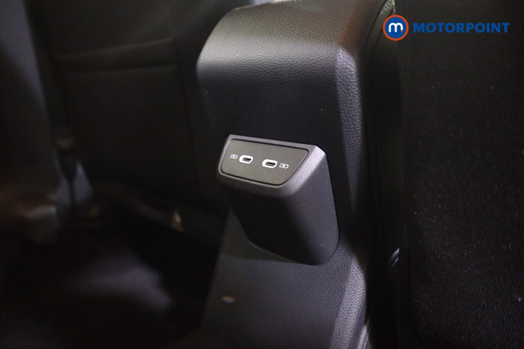 Volkswagen Polo Life Manual Petrol Hatchback - Stock Number (1599267) - 15th supplementary image