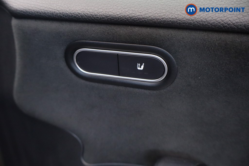 Mercedes-Benz A Class Amg Line Automatic Petrol Hatchback - Stock Number (1599593) - 15th supplementary image