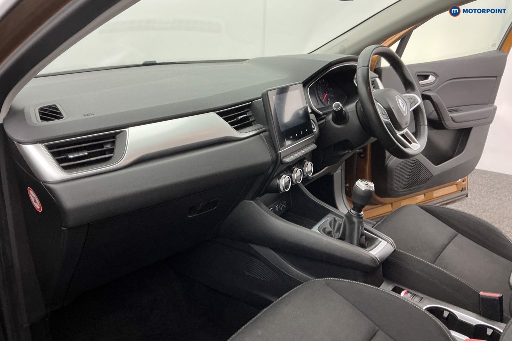 Renault Captur Play Manual Petrol SUV - Stock Number (1601791) - 9th supplementary image