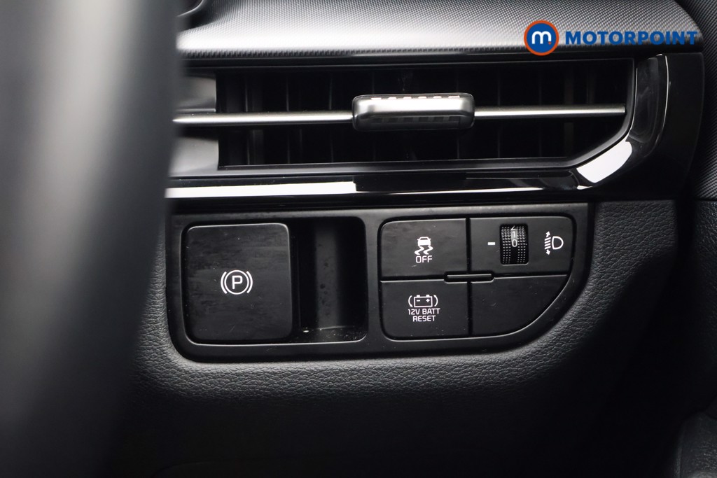 KIA Sportage Pure Automatic Petrol-Electric Hybrid SUV - Stock Number (1602012) - 5th supplementary image