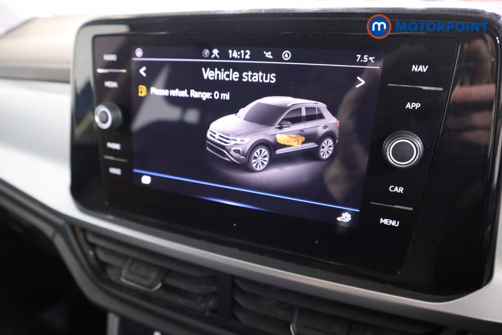 Volkswagen T-Roc Life Manual Petrol SUV - Stock Number (1602128) - 6th supplementary image