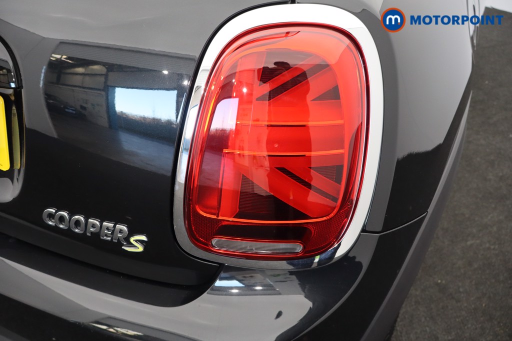 Mini Hatchback Cooper S Level 2 Automatic Electric Hatchback - Stock Number (1602789) - 19th supplementary image