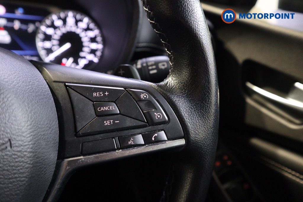 Nissan Juke N-Connecta Automatic Petrol SUV - Stock Number (1603400) - 4th supplementary image