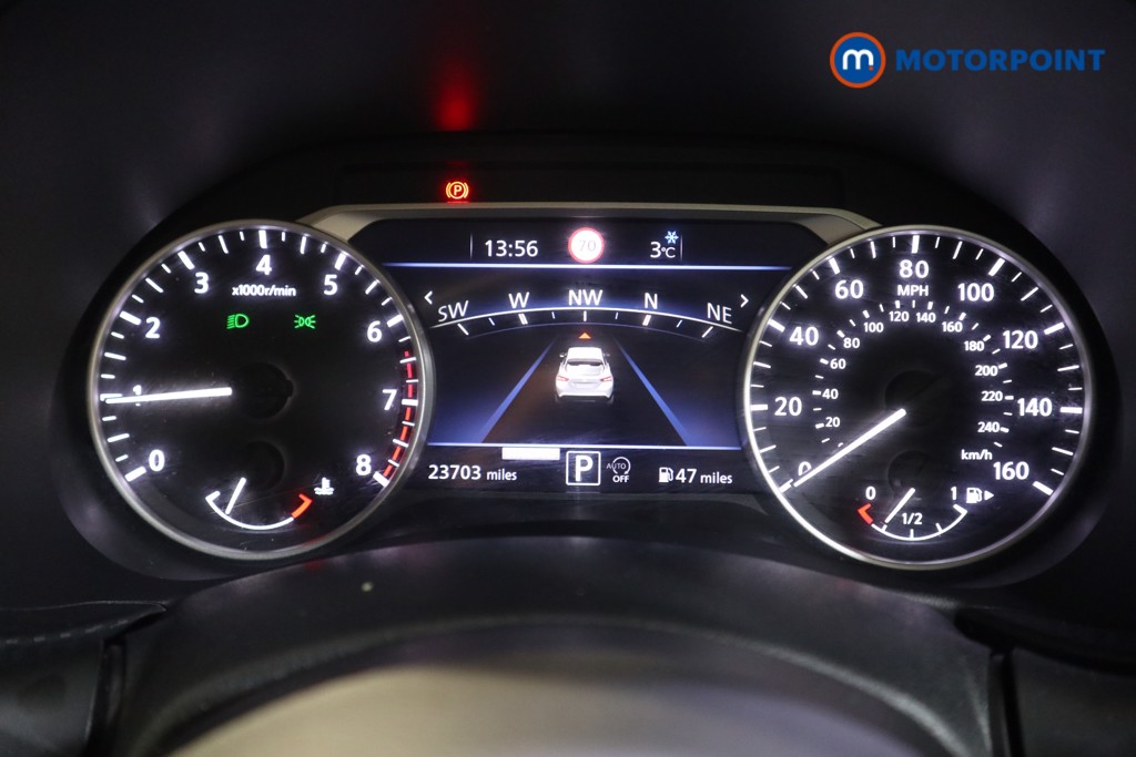 Nissan Juke N-Connecta Automatic Petrol SUV - Stock Number (1603400) - 5th supplementary image