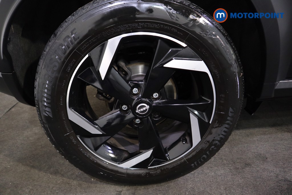 Nissan Juke N-Connecta Automatic Petrol SUV - Stock Number (1603400) - 17th supplementary image