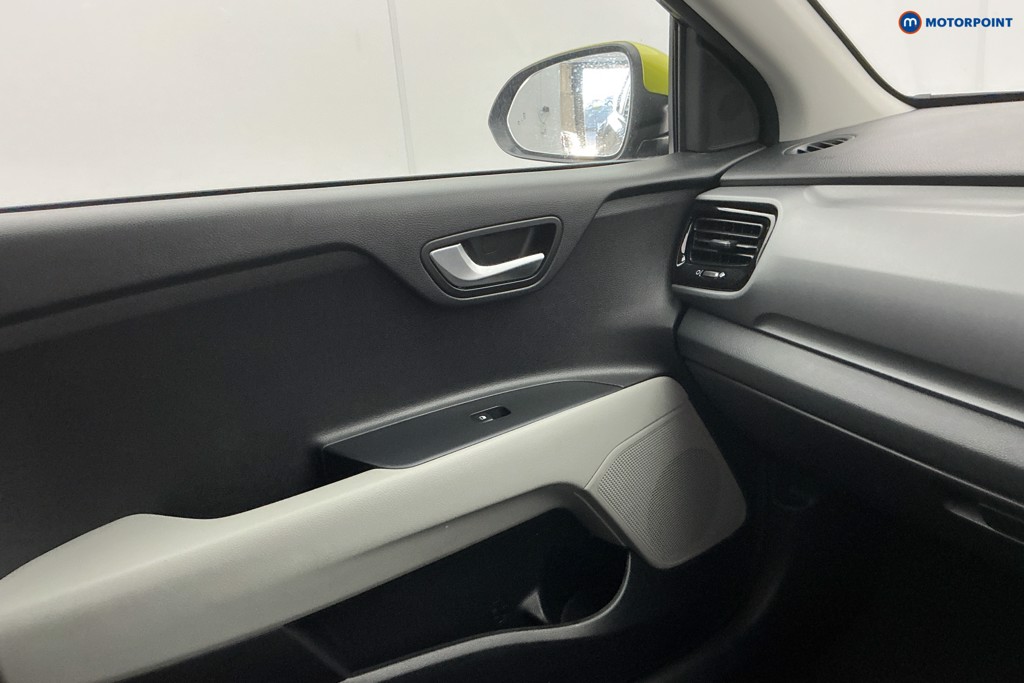 KIA Stonic 4 Automatic Petrol SUV - Stock Number (1603506) - 18th supplementary image