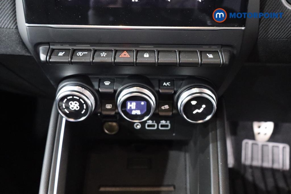 Renault Clio Esprit Alpine Manual Petrol Hatchback - Stock Number (1603932) - 4th supplementary image