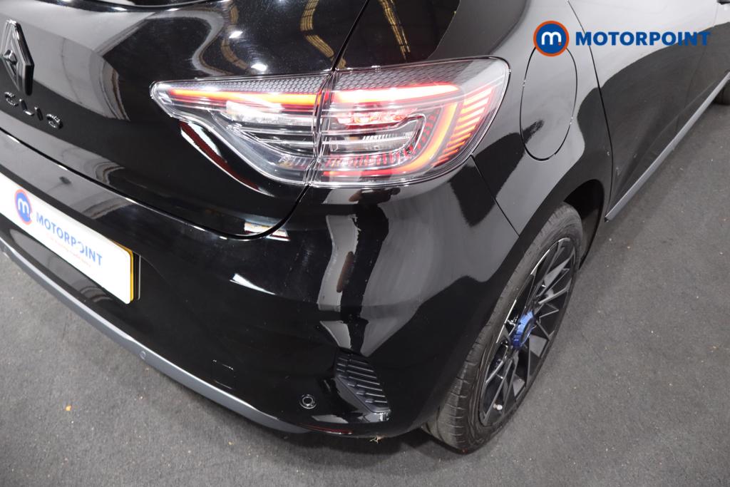 Renault Clio Esprit Alpine Manual Petrol Hatchback - Stock Number (1603932) - 16th supplementary image