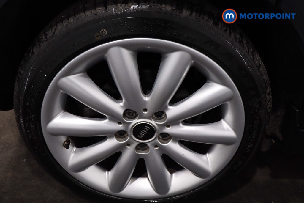 Mini Hatchback Cooper Manual Petrol Hatchback - Stock Number (1604055) - 9th supplementary image