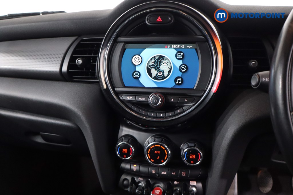 Mini Hatchback Cooper Manual Petrol Hatchback - Stock Number (1604055) - 17th supplementary image