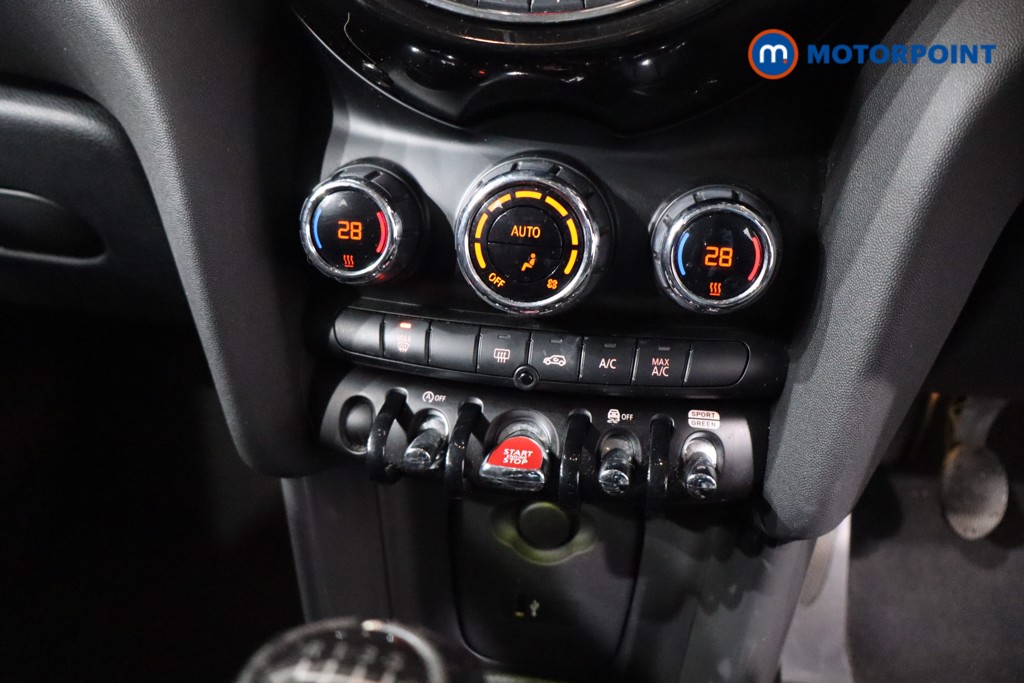 Mini Hatchback Cooper Manual Petrol Hatchback - Stock Number (1604055) - 18th supplementary image