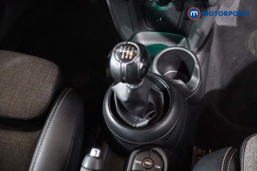 Mini Hatchback Cooper Manual Petrol Hatchback - Stock Number (1604055) - 19th supplementary image