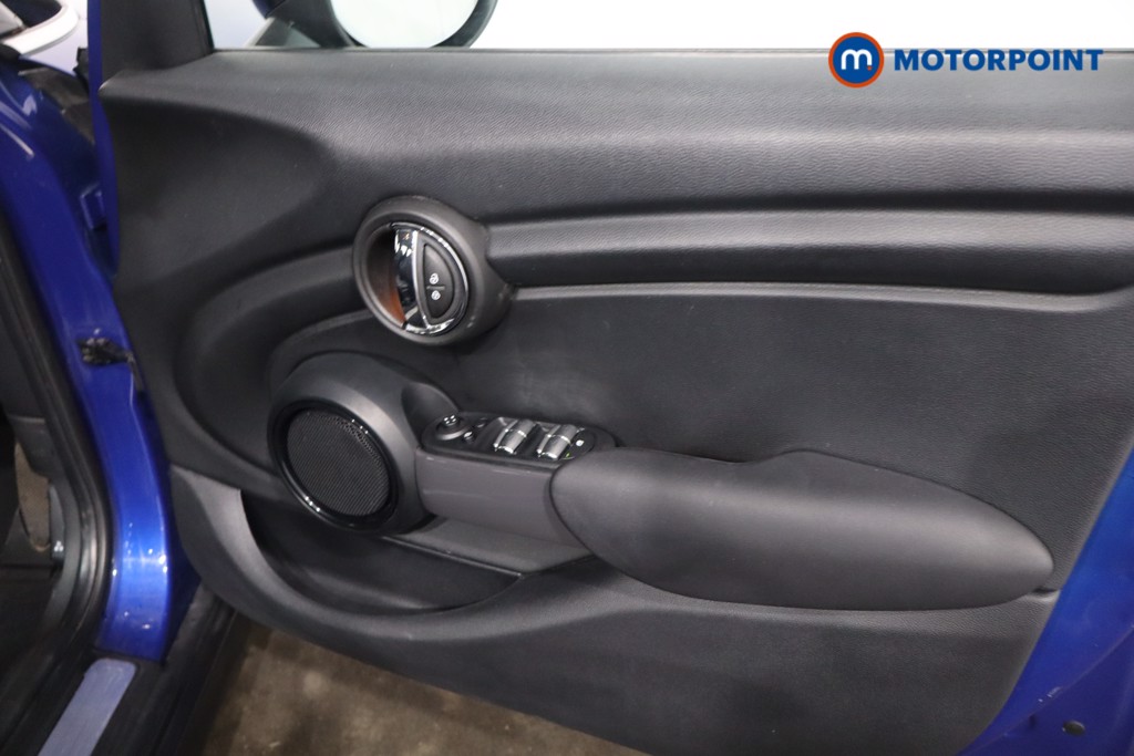 Mini Hatchback Cooper Manual Petrol Hatchback - Stock Number (1604055) - 24th supplementary image