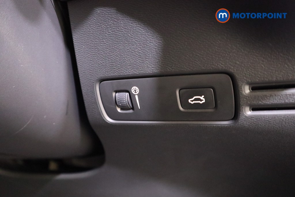 Volvo Xc40 R Design Automatic Diesel SUV - Stock Number (1604174) - 11th supplementary image