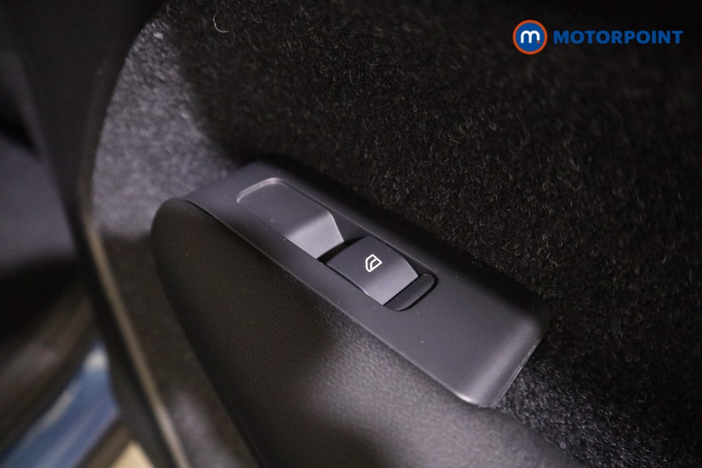 Volvo Xc40 R Design Automatic Diesel SUV - Stock Number (1604174) - 17th supplementary image