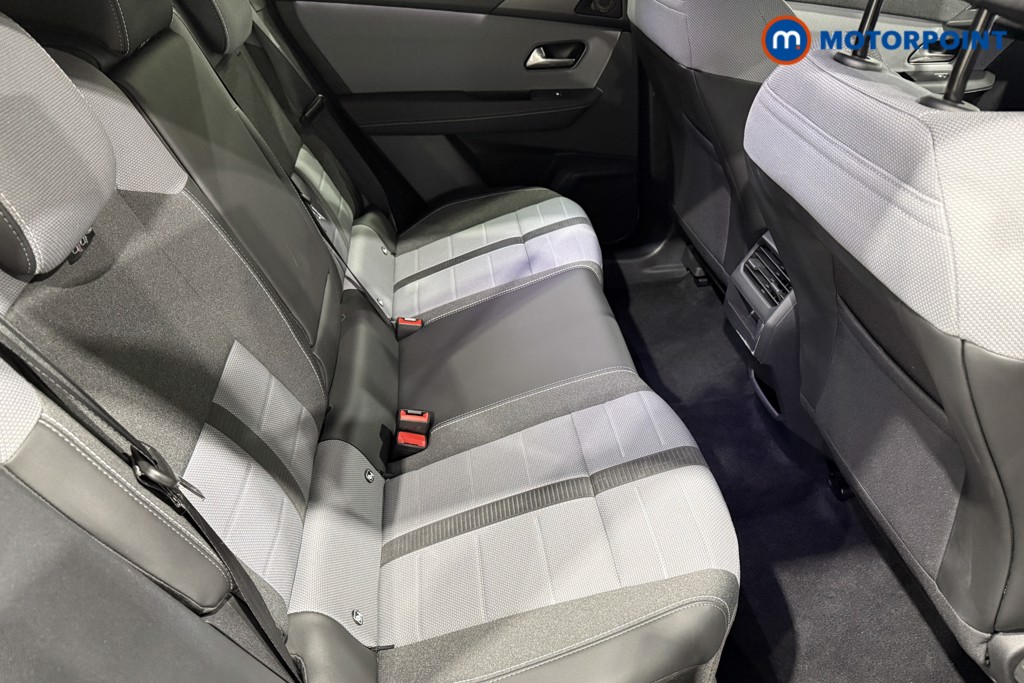 Vauxhall Grandland Ultimate Automatic Petrol SUV - Stock Number (1604295) - 17th supplementary image