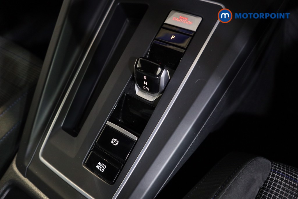 Volkswagen Golf GTE Automatic Petrol Plug-In Hybrid Hatchback - Stock Number (1604646) - 9th supplementary image