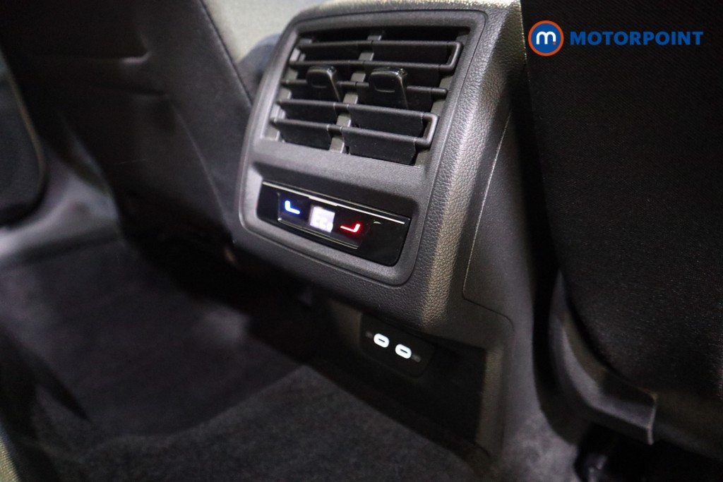 Volkswagen Golf GTE Automatic Petrol Plug-In Hybrid Hatchback - Stock Number (1604646) - 17th supplementary image