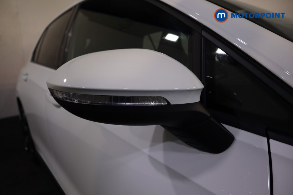 Volkswagen Golf GTE Automatic Petrol Plug-In Hybrid Hatchback - Stock Number (1604646) - 30th supplementary image