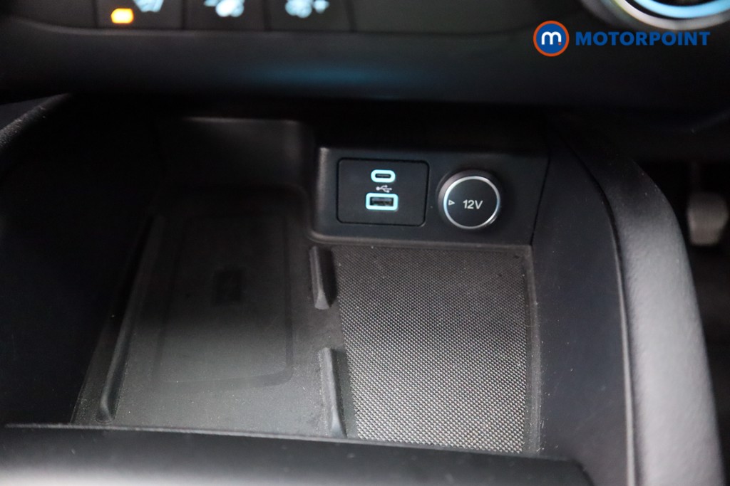 Ford Kuga Titanium First Edition Manual Petrol SUV - Stock Number (1606312) - 13th supplementary image