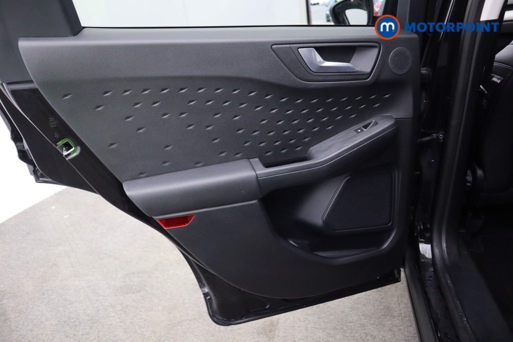 Ford Kuga Titanium First Edition Manual Petrol SUV - Stock Number (1606312) - 33rd supplementary image