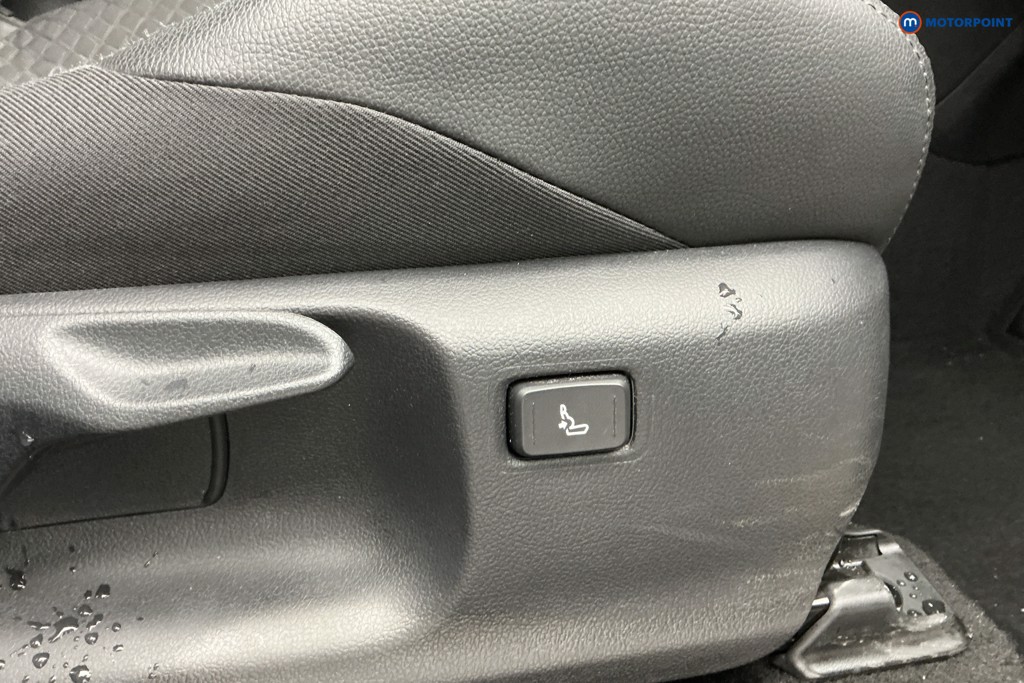 Toyota C-Hr Design Automatic Petrol-Electric Hybrid SUV - Stock Number (1588739) - 21st supplementary image