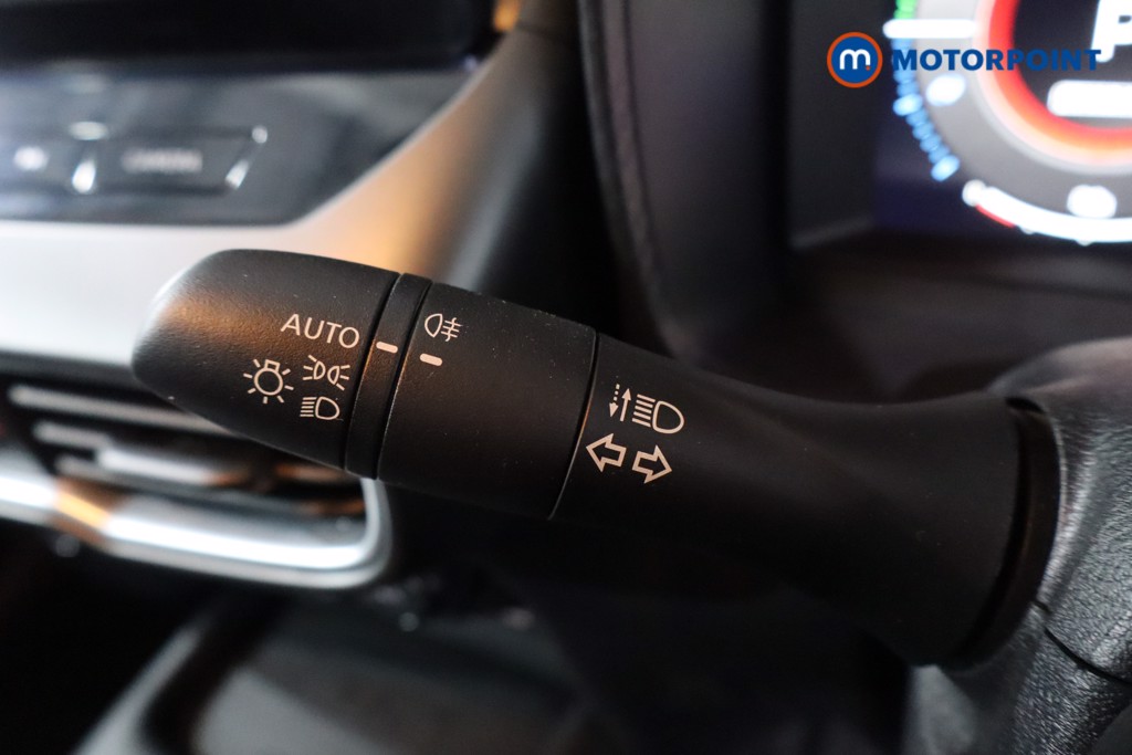 Nissan Juke N-Connecta Automatic Petrol-Electric Hybrid SUV - Stock Number (1596914) - 14th supplementary image