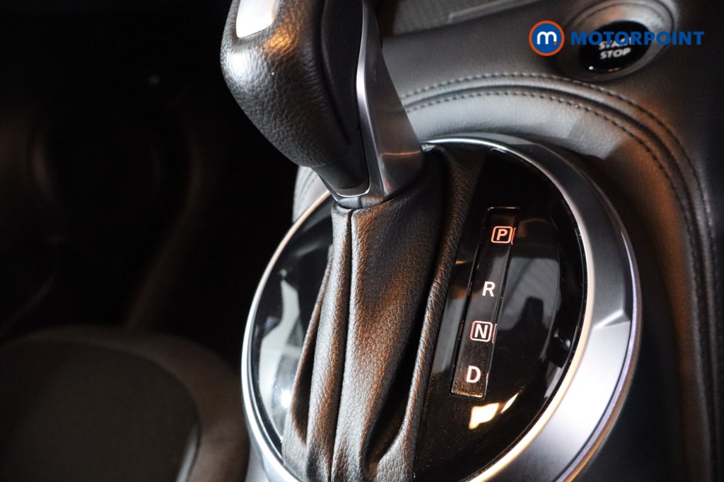 Nissan Juke N-Connecta Automatic Petrol-Electric Hybrid SUV - Stock Number (1596914) - 21st supplementary image