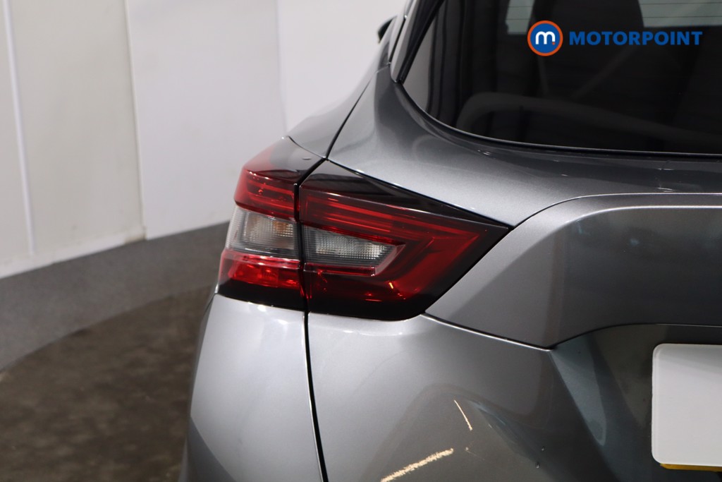 Nissan Juke N-Connecta Automatic Petrol-Electric Hybrid SUV - Stock Number (1596914) - 37th supplementary image