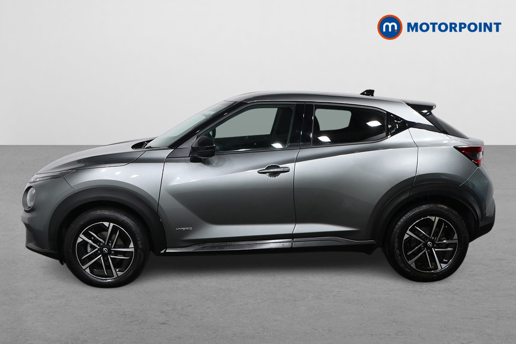 Nissan Juke N-Connecta Automatic Petrol-Electric Hybrid SUV - Stock Number (1596914) - Passenger side