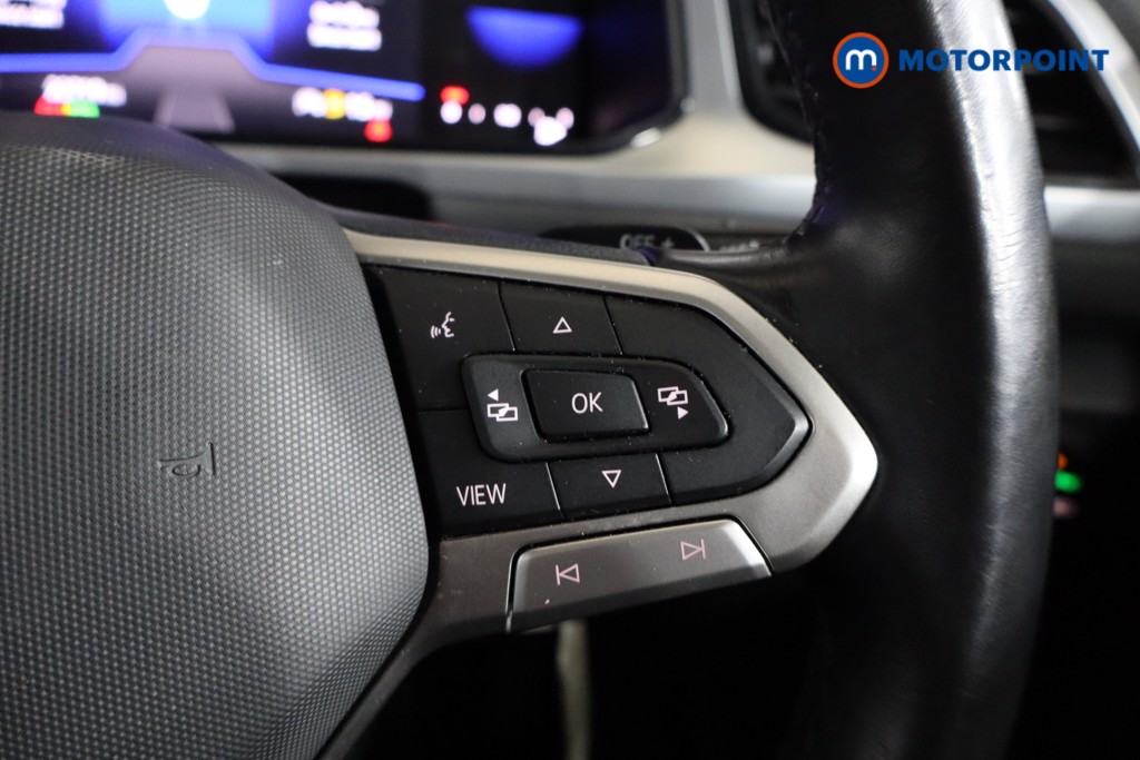 Volkswagen T-Roc Life Automatic Petrol SUV - Stock Number (1597592) - 3rd supplementary image