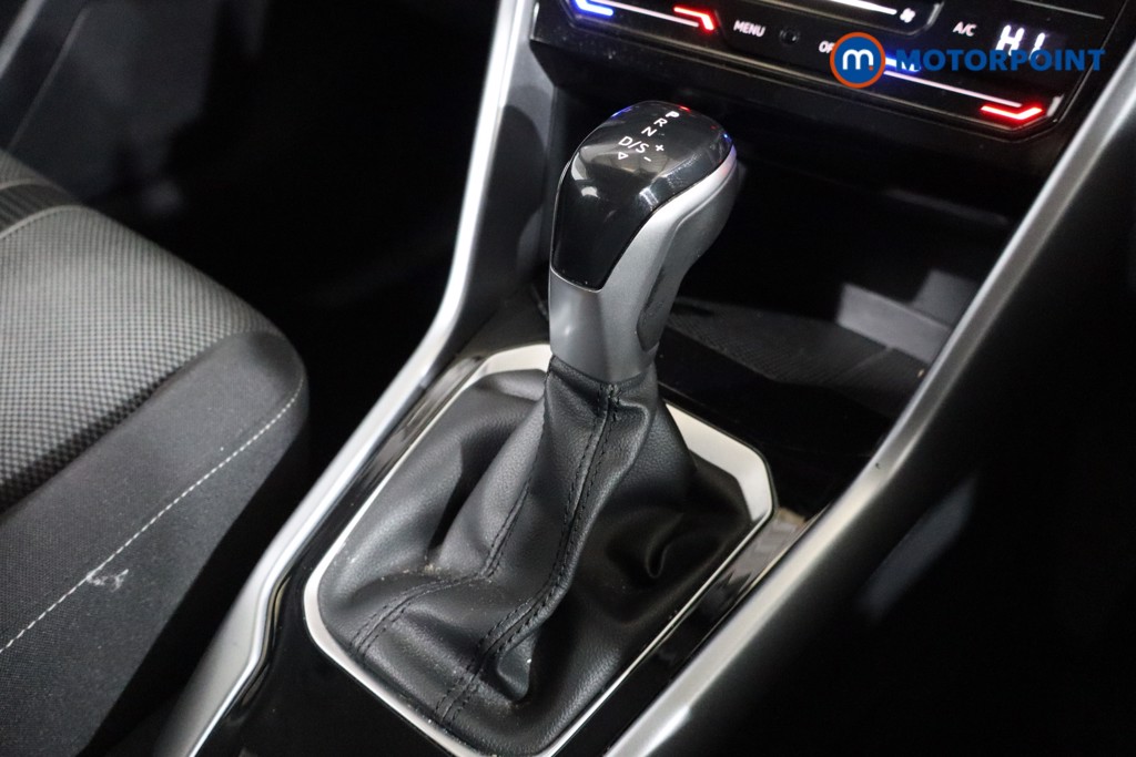 Volkswagen T-Roc Life Automatic Petrol SUV - Stock Number (1597592) - 11th supplementary image