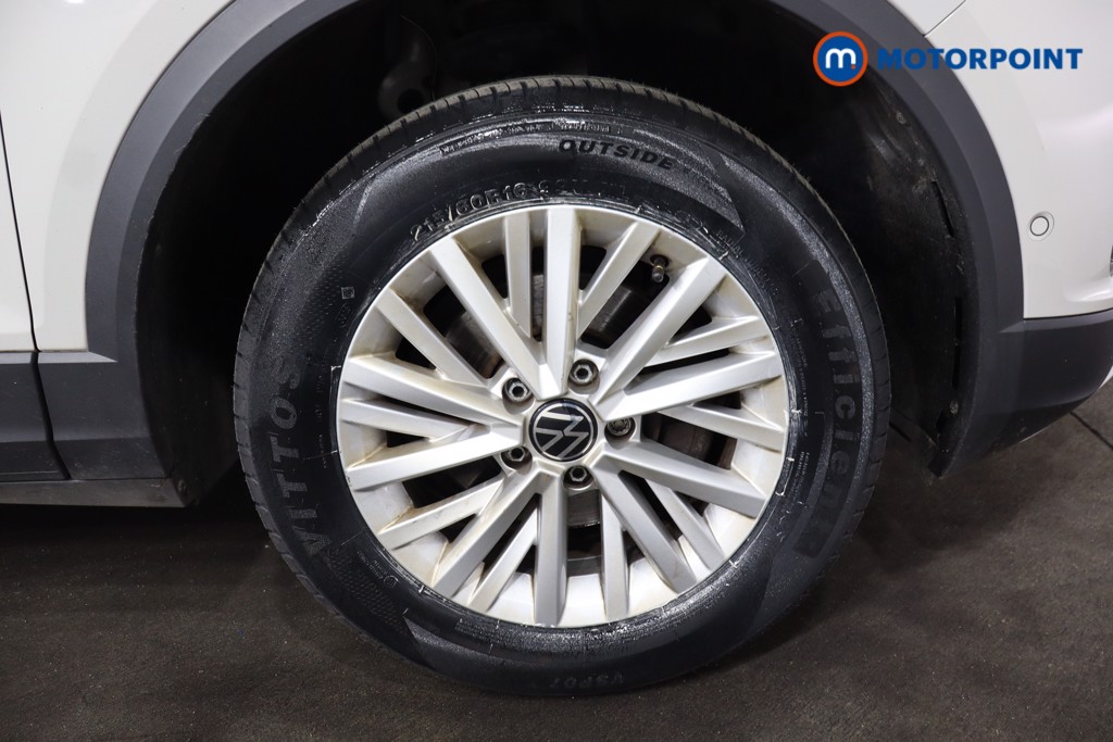 Volkswagen T-Roc Life Automatic Petrol SUV - Stock Number (1597592) - 25th supplementary image